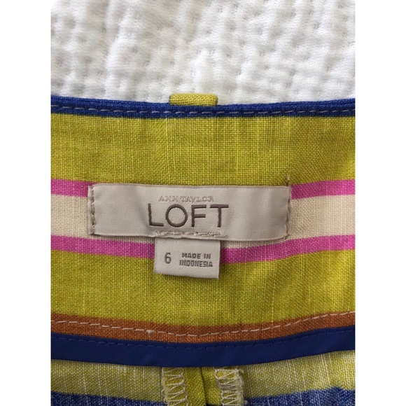 LOFT Linen stripped shorts - size 6 - Picture 2 of 4